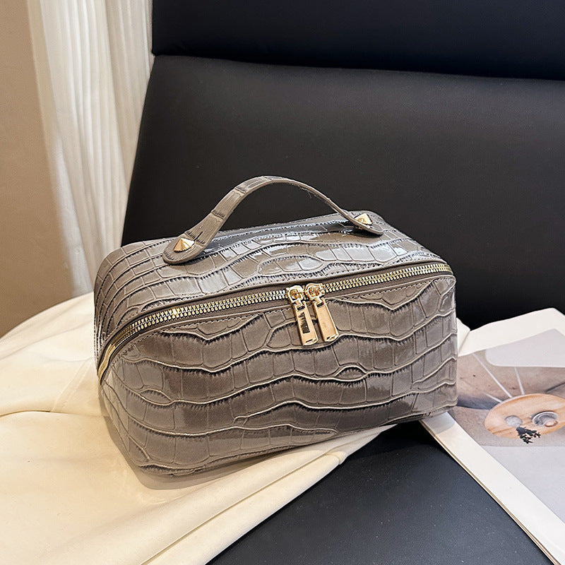 Cosmetic & Toiletry Bags