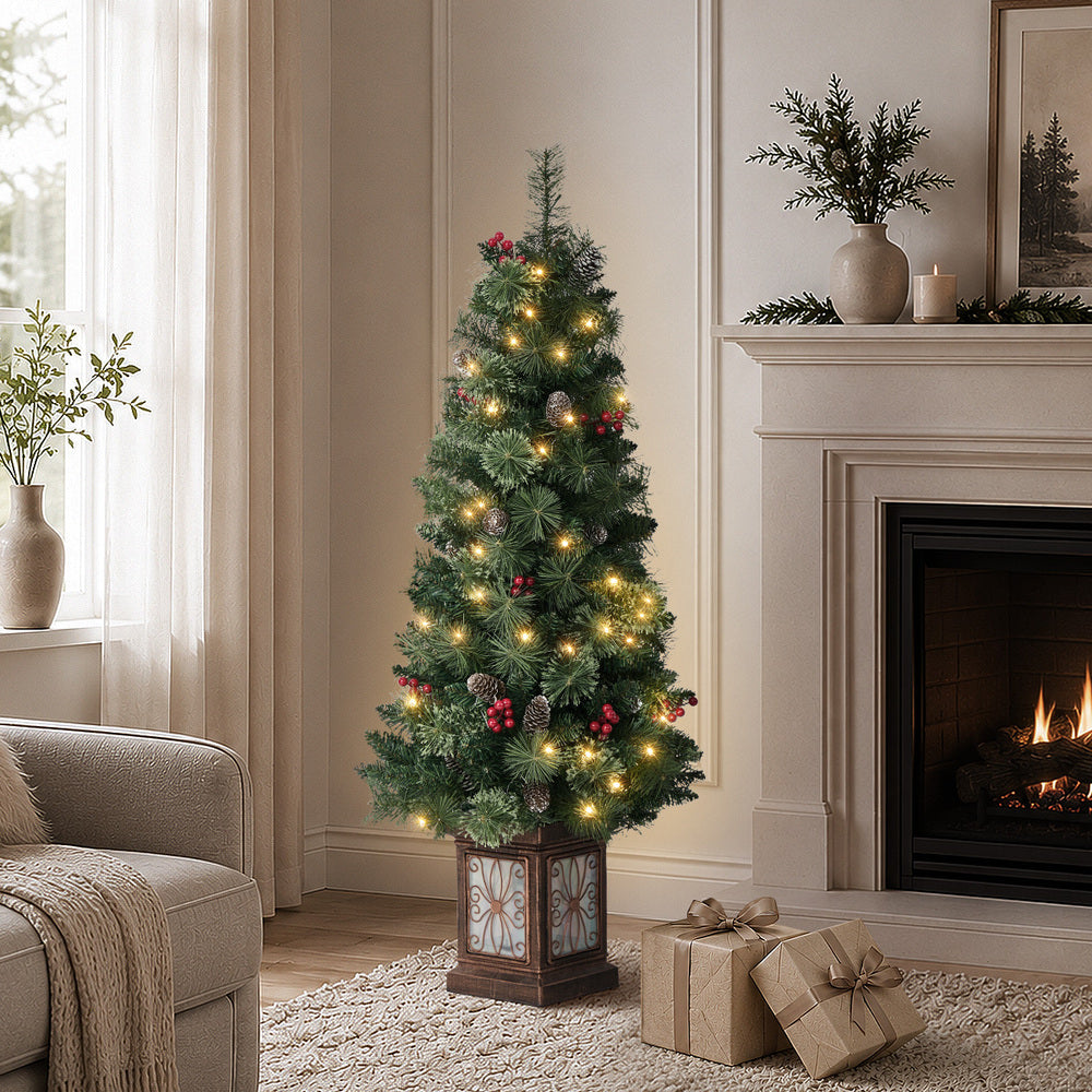 Tinseltown LED Christmas Tree Home Battery Powered 120cm Green