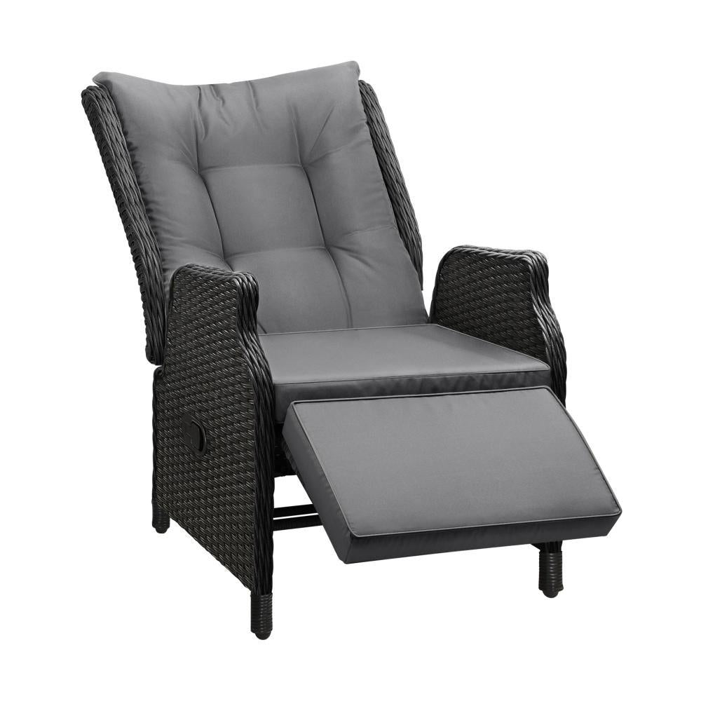 Outdoor Recliner with Adjustable Footrest Black