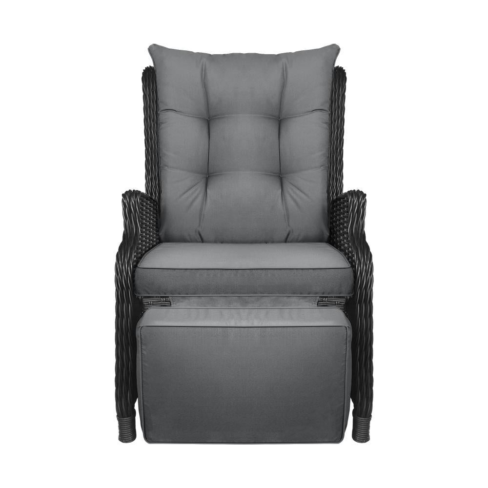 Outdoor Recliner with Adjustable Footrest Black