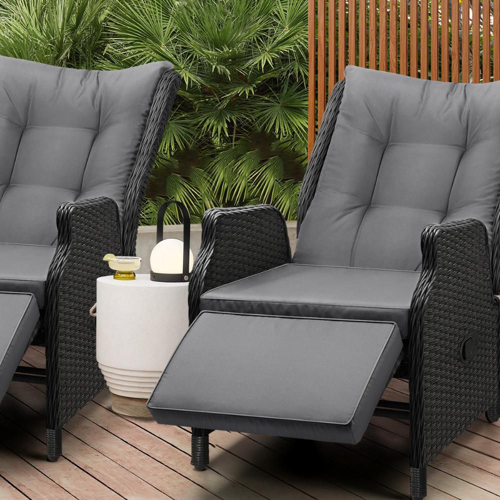 Outdoor Recliner with Adjustable Footrest Black