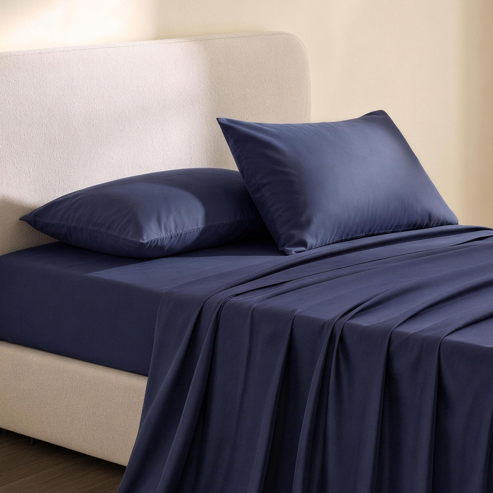 Giselle Single 500TC Cotton 4Pcs Sheet Set with 40cm Extra Deep Pocket for Thick Mattresses Sateen Weave for Sweaty Nights Navy Blue