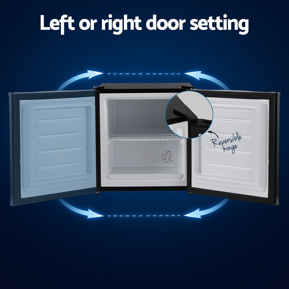 31L Small Upright Freezer Vertical Freezer Black