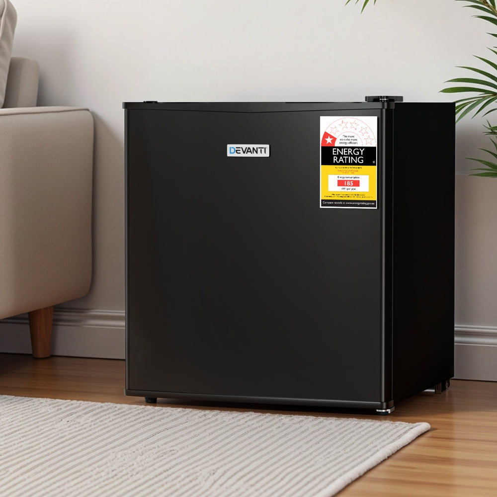 31L Small Upright Freezer Vertical Freezer Black