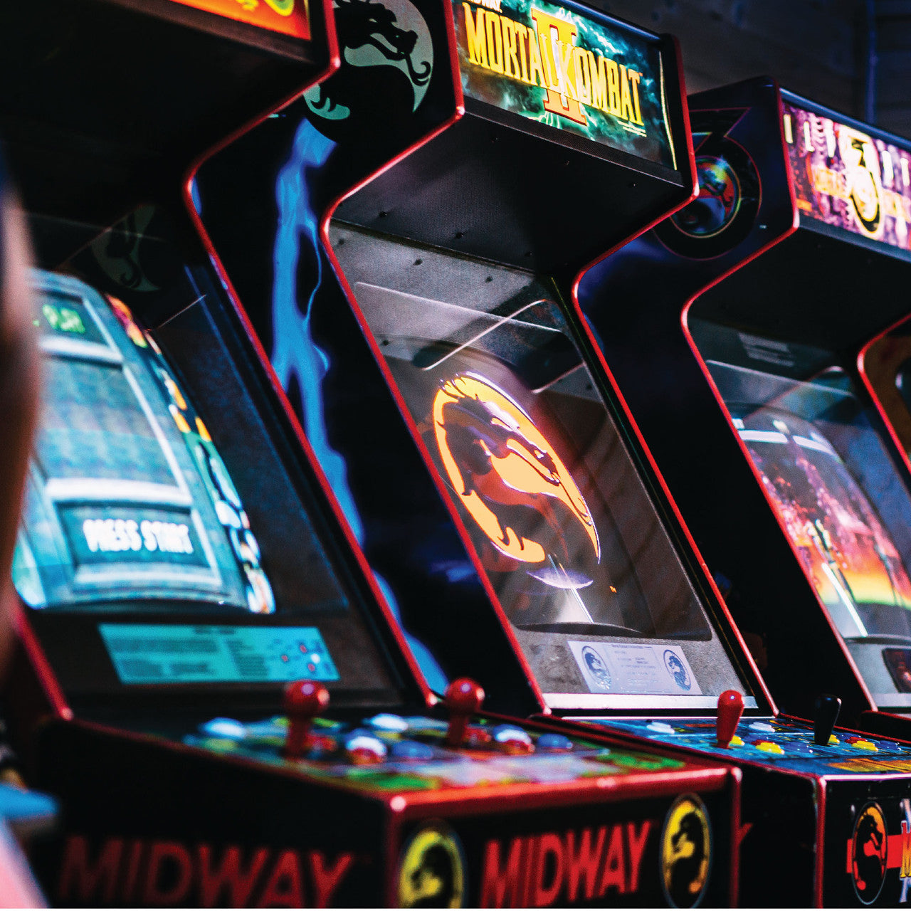 Smart Projector 50 Games Two Controllers