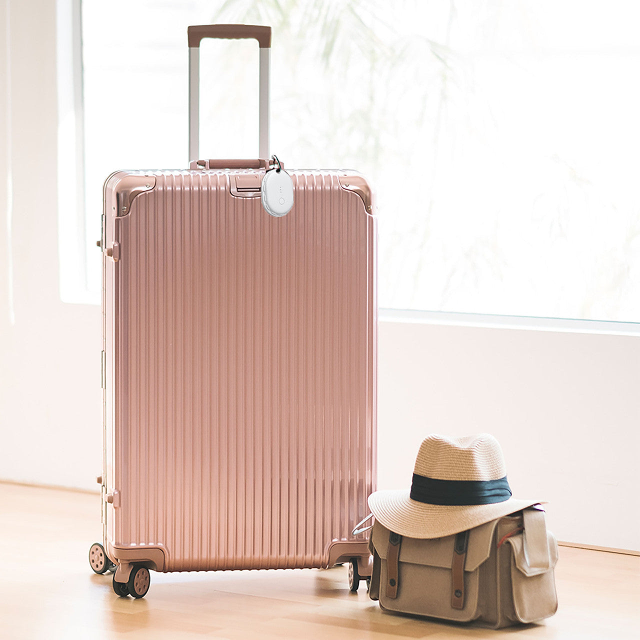 Mini Smart Tag with Apple Find My Tracking White