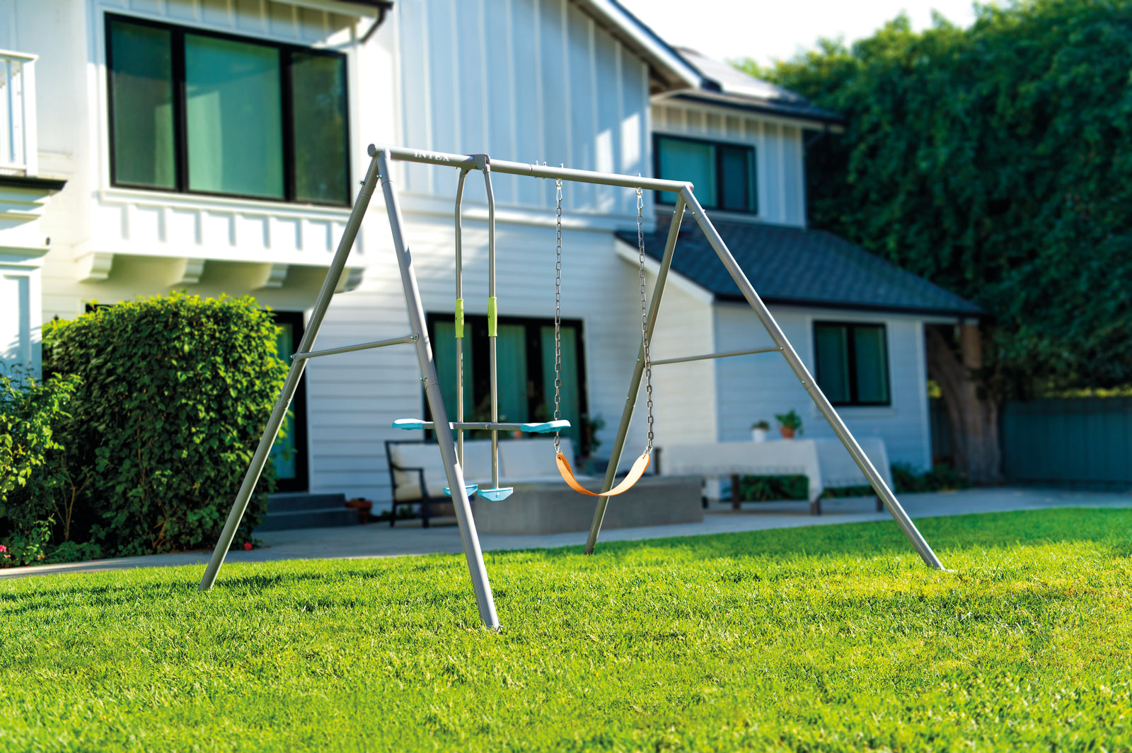 Intex Swing and Glide Two Feature Set 44122