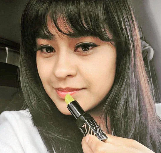Lipstick, Balm and Mask | The Best for Your Lips