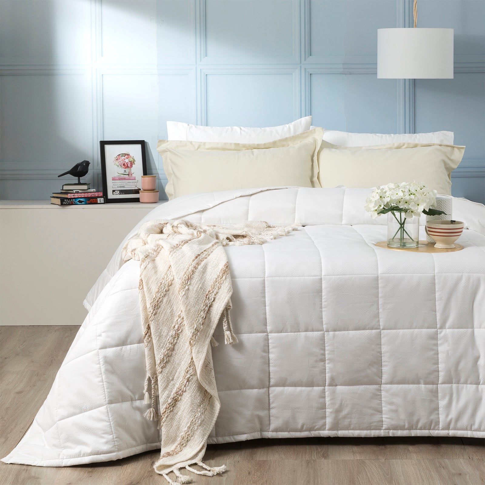 Checks 500 TC Cotton Jacquard White Comforter Set   King