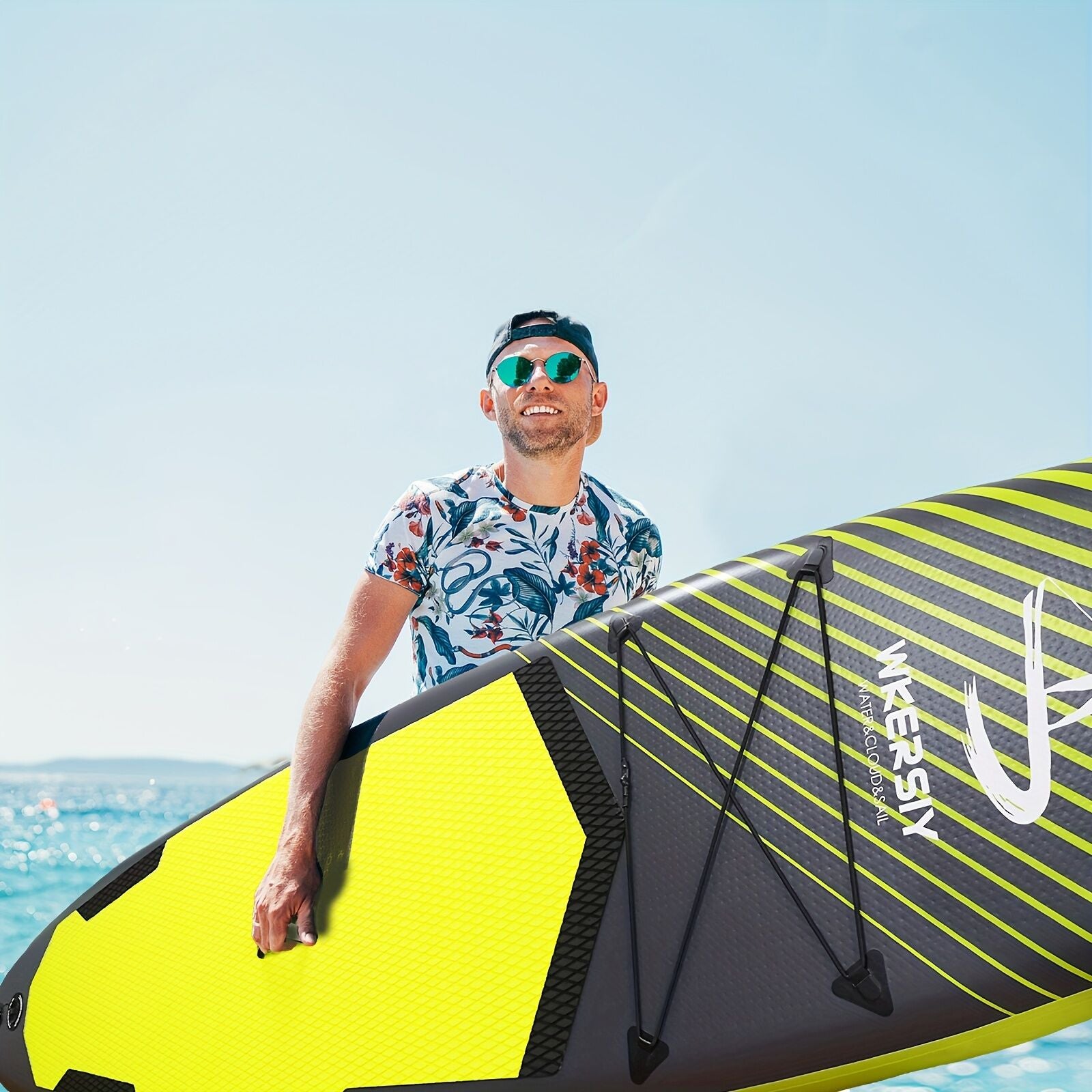 Inflatable vertical paddle set for water sports and surfing-including air pump, paddle, rope, backpack, fin box and maintenance tools.