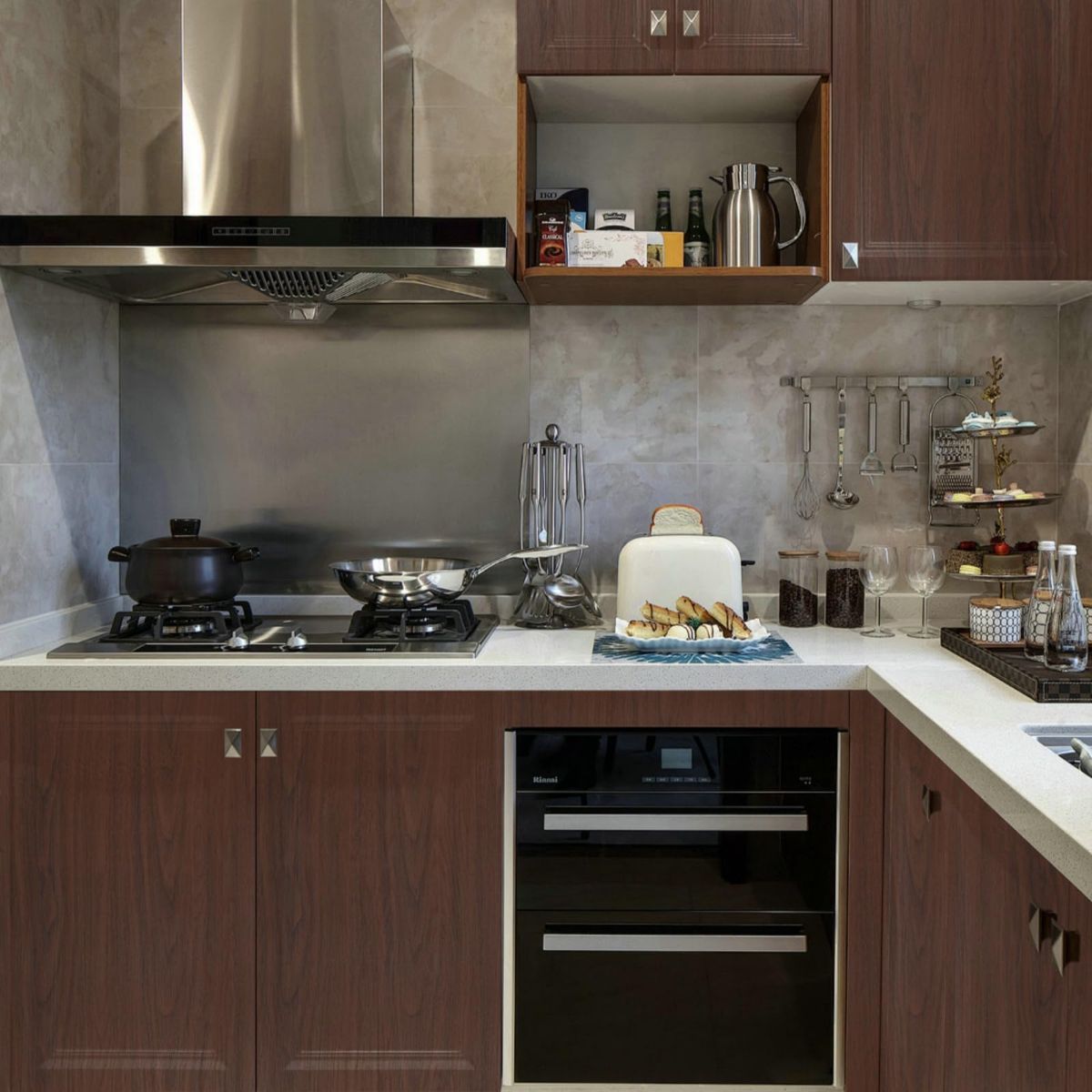 Red Brown Contact Paper Wood Grain Peel and Stick Countertops Waterproof Counter Top Contact Paper Wood Wallpaper Brown Walnut Vinyl Wrap for Cabinets Desk Wallpaper Removable Veneer 15.8inx78.8in
