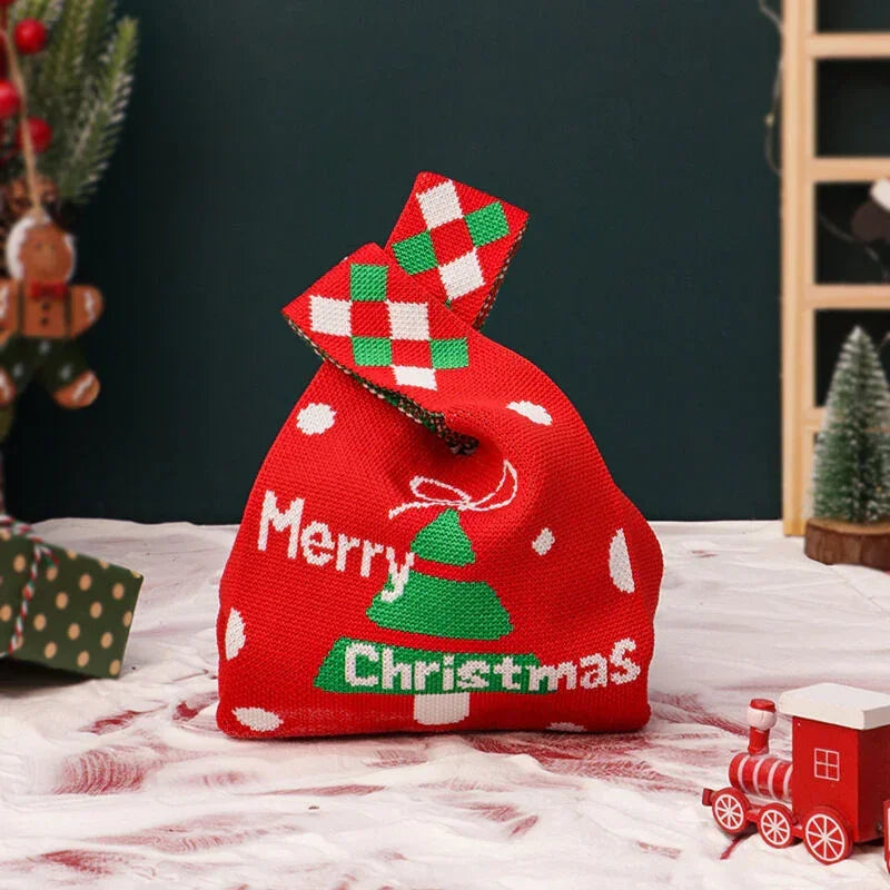 Christmas gift 4-Pack Christmas Knitted Gift Bags - Small & Big Festive Pouches for Apples, Candies, Christmas Eve Gifting & DecorationProduct（L）
