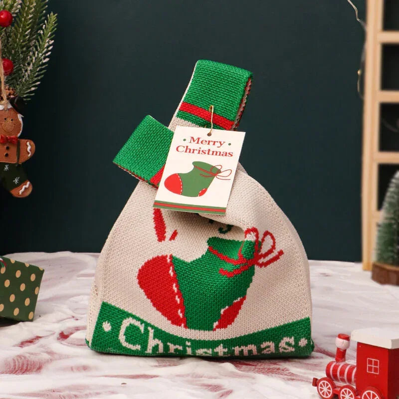 Christmas gift 4-Pack Christmas Knitted Gift Bags - Small & Big Festive Pouches for Apples, Candies, Christmas Eve Gifting & DecorationProduct（S）