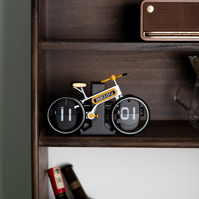 Modern Bicycle Flip Clock – Creative Mechanical Desk Timepiece with Dual Rotating Wheels, Retro Design for Home Office Decor, Compact Size (Yellow)