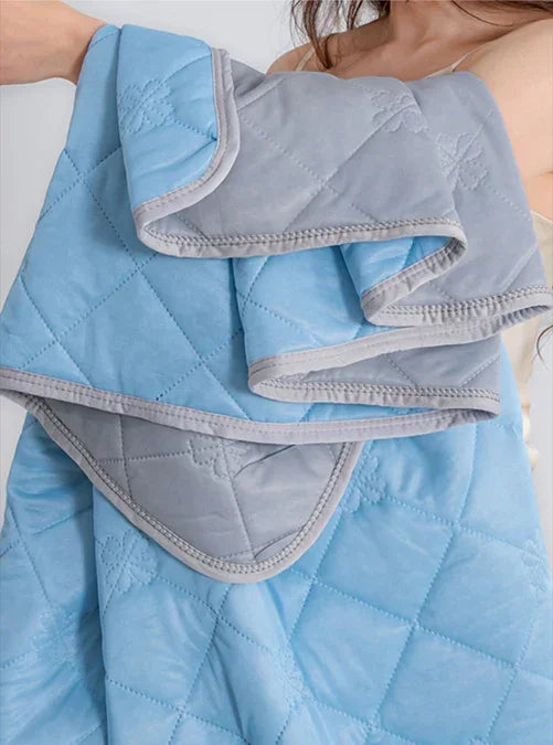 Christmas gifts for loved ones Aussie Summer Cooling Quilt – 4 Sizes, Breathable, Lightweight & Skin-Friendly for Refreshing Sleep All Season(pink,200cm*230cm)