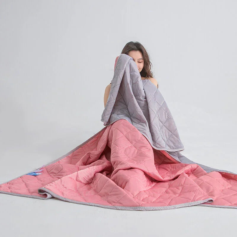 Christmas gifts for loved ones Aussie Summer Cooling Quilt – 4 Sizes, Breathable, Lightweight & Skin-Friendly for Refreshing Sleep All Season(bean paste red,200cm*230cm)