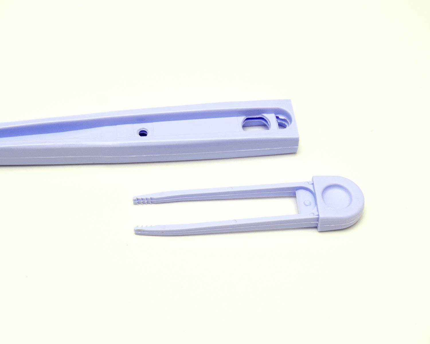 Plastic Fly Swatter with Tweezers, Bugs Whisk and Fly Killer with Pincers (3)