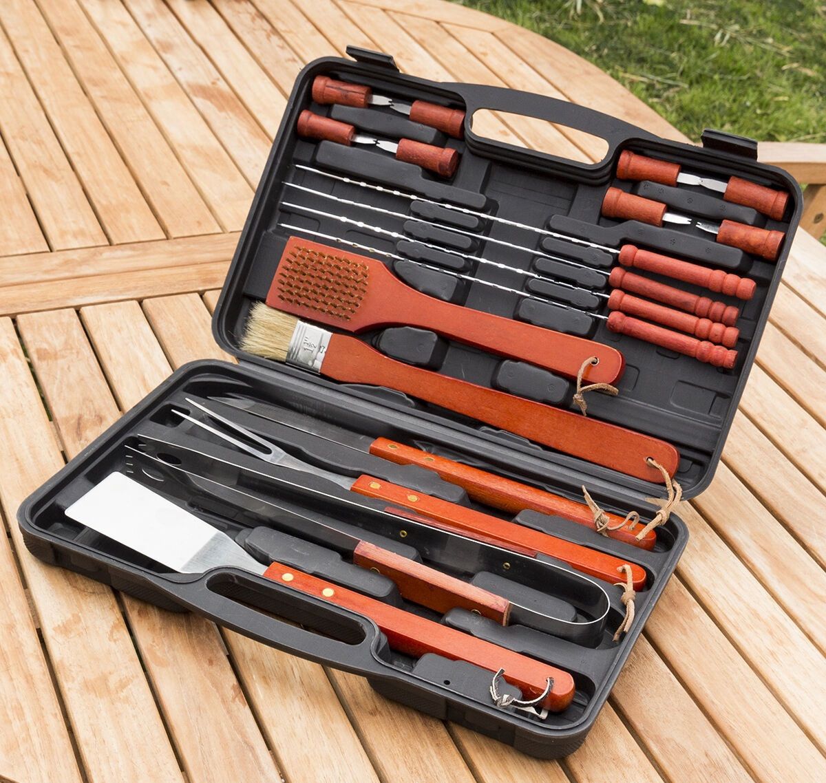 18 Piece BBQ Grill Tool Set with Wooden Handle Utensils and Carry Case for Charcoal, Gas Grills, Camping and Outdoor Barbecue, 42.8 cm