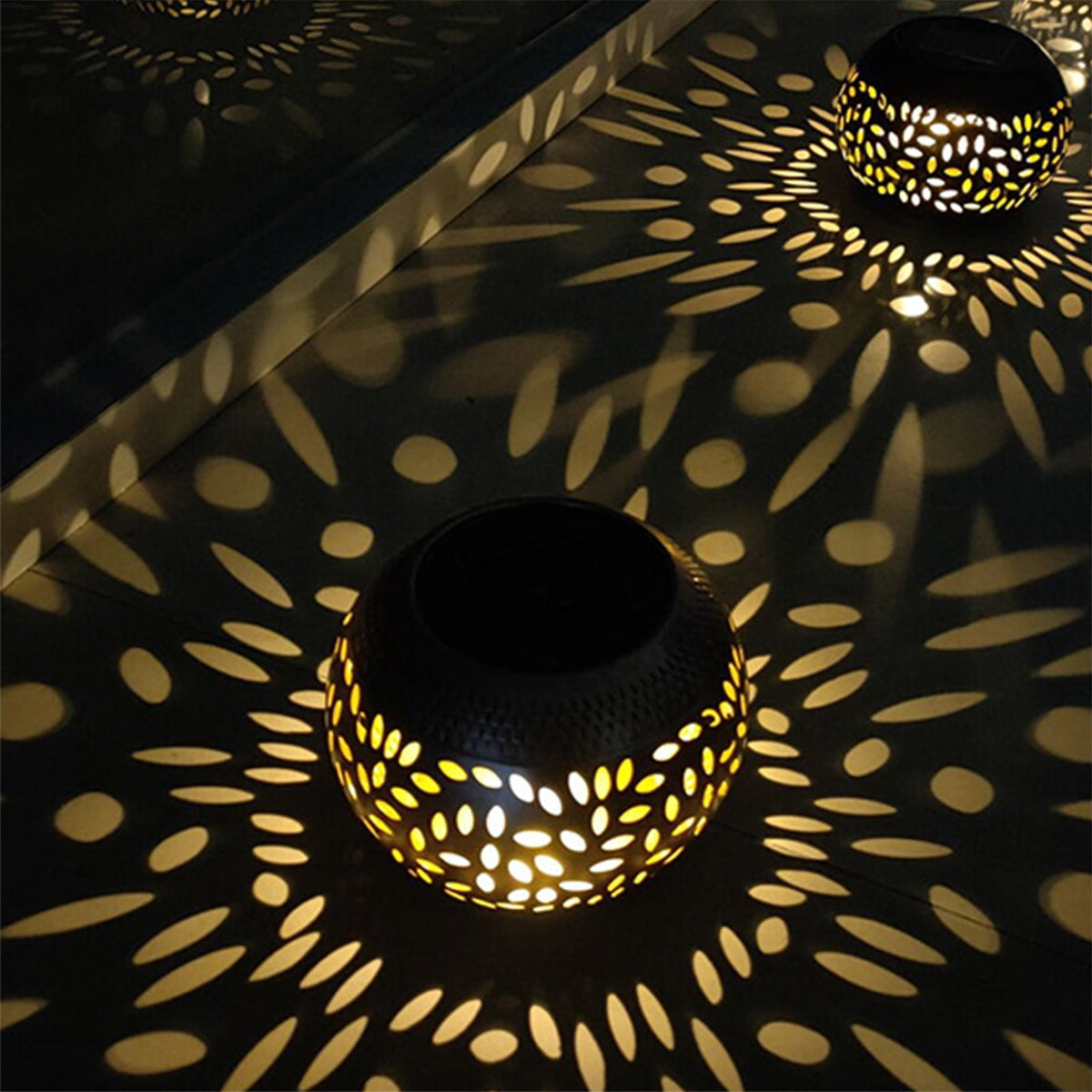 Solar Lantern Outdoor Waterproof, Solar Table Lights LED Metal Tabletop Light Solar Powered Decorative Lighting Lanterns for Desk, Black