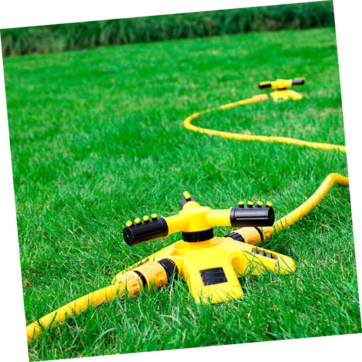 360 Degree Rotating Garden Sprinkler for Lawns and Irrigation, Automatic Watering System for Outdoor Plants and Grass, Yellow and Black
