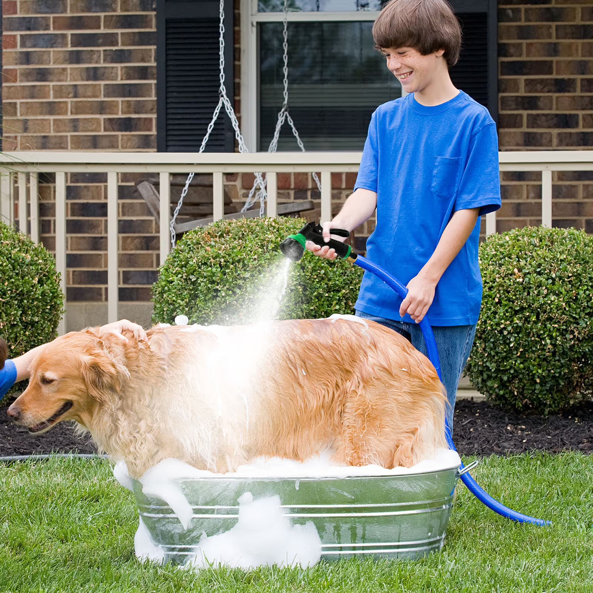 Garden Hose Nozzle Heavy Duty,  Metal Water Hose Sprayer with 5 Spray Patterns, High Pressure Spray Nozzle Thumb Control On Off Valve for Lawn & Plant Watering, Car & Pet Washing