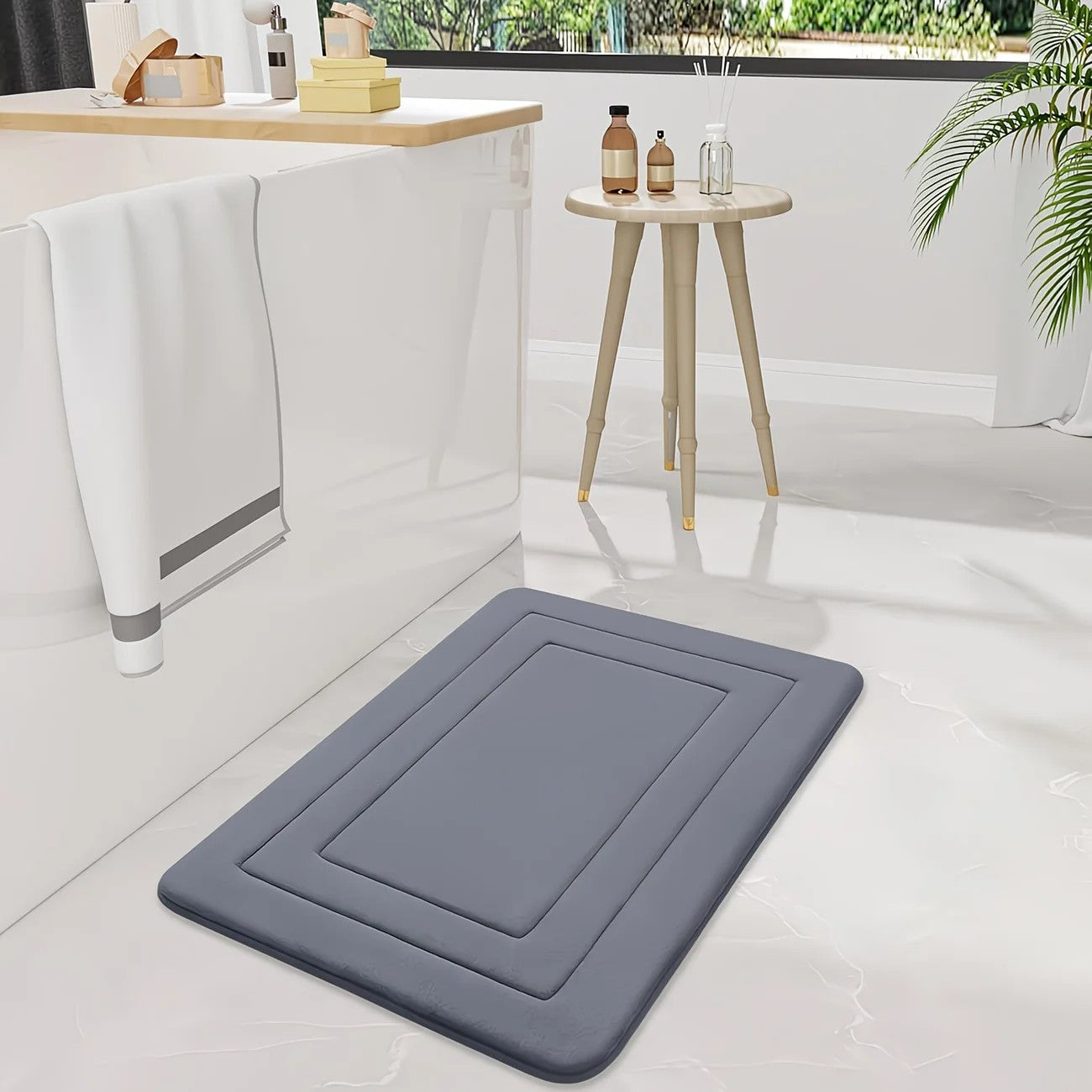 Grey Non‑Slip Bathroom Mat – Super‑Absorbent, Quick‑Dry, 3D Massage, Soft Coral Fleece