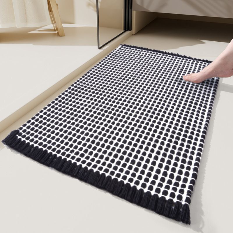 Soft Microfiber Farmhouse Bathroom Rug, Washable Kitchen Floor Mat, Woven Non‑Slip Bath Mat with Pure Tassels, Plush Woven Bathroom Carpet, Door Mat for Laundry Room, 20