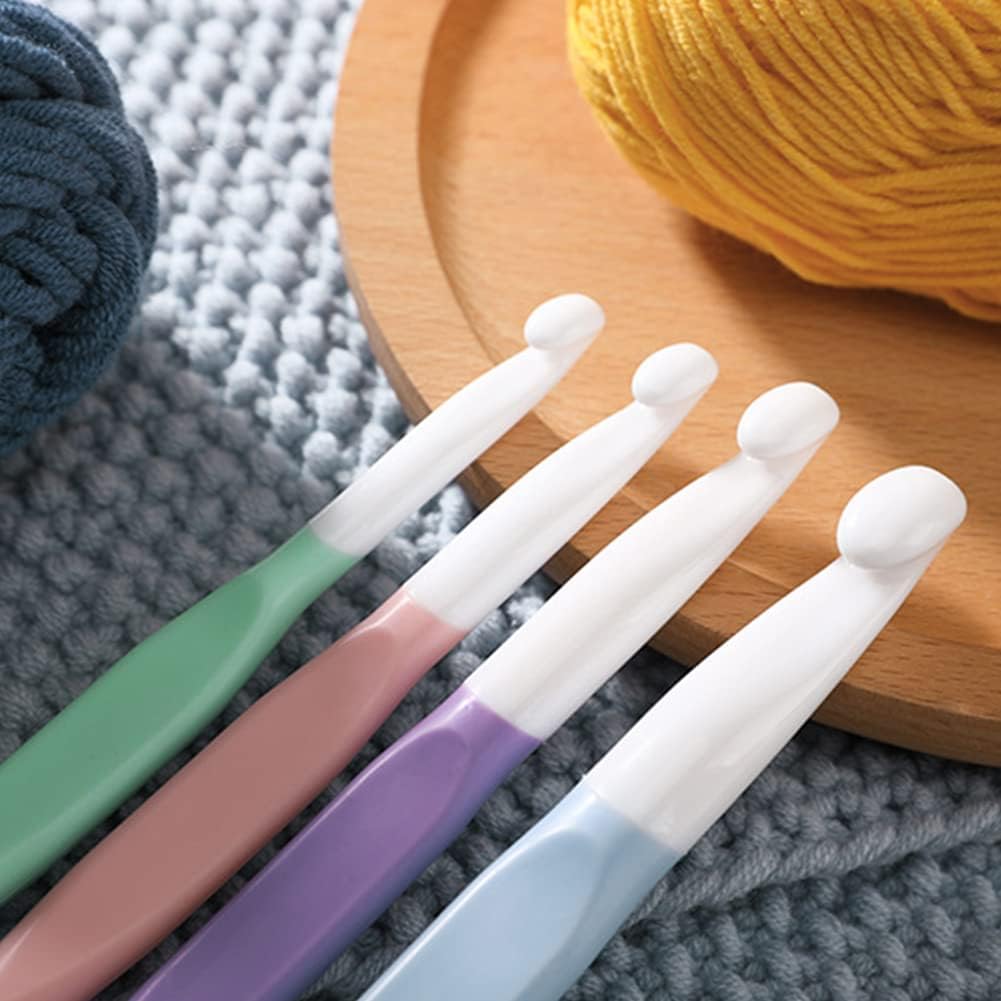 Large Sizes Crochet Hooks 4 pcs Long Crochet Needles  8mm 10mm 12mm 15mm Rubber Handle Crochet Hook Set DIY Yarn Weaving Tools for Knitting Blankets, Shawl and Carpet