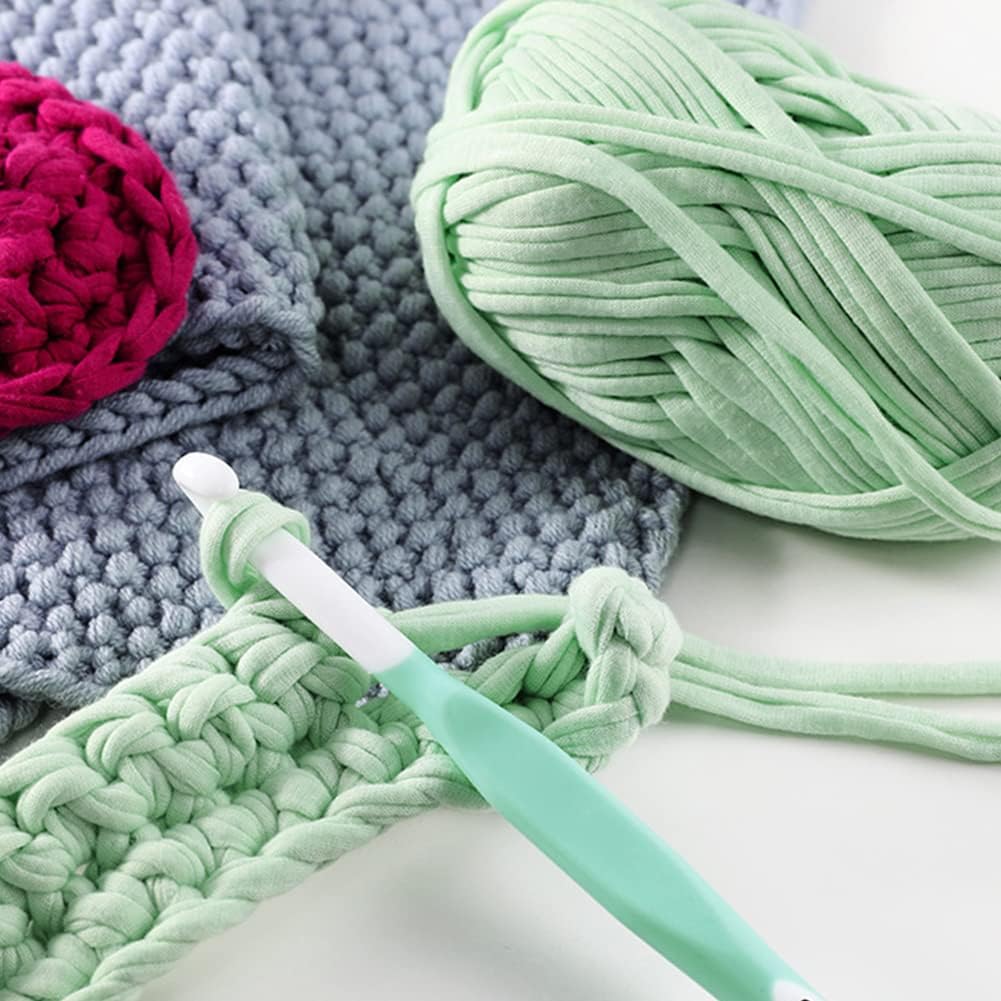 Large Sizes Crochet Hooks 4 pcs Long Crochet Needles  8mm 10mm 12mm 15mm Rubber Handle Crochet Hook Set DIY Yarn Weaving Tools for Knitting Blankets, Shawl and Carpet
