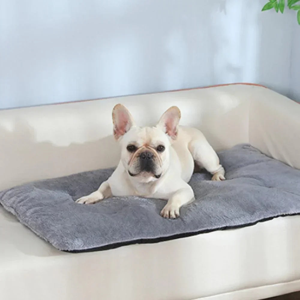 Pet Thermal Blanket Washable Self-Warming Cat Bed Self-Heating Cushion Grey