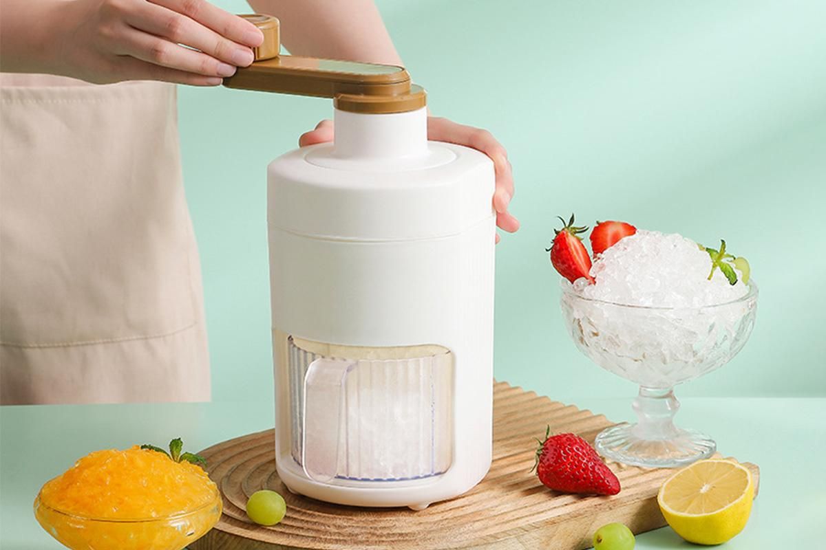 Manual Ice Crusher Shaver Portable Shaved Ice Machine Hand Snow Cone Maker