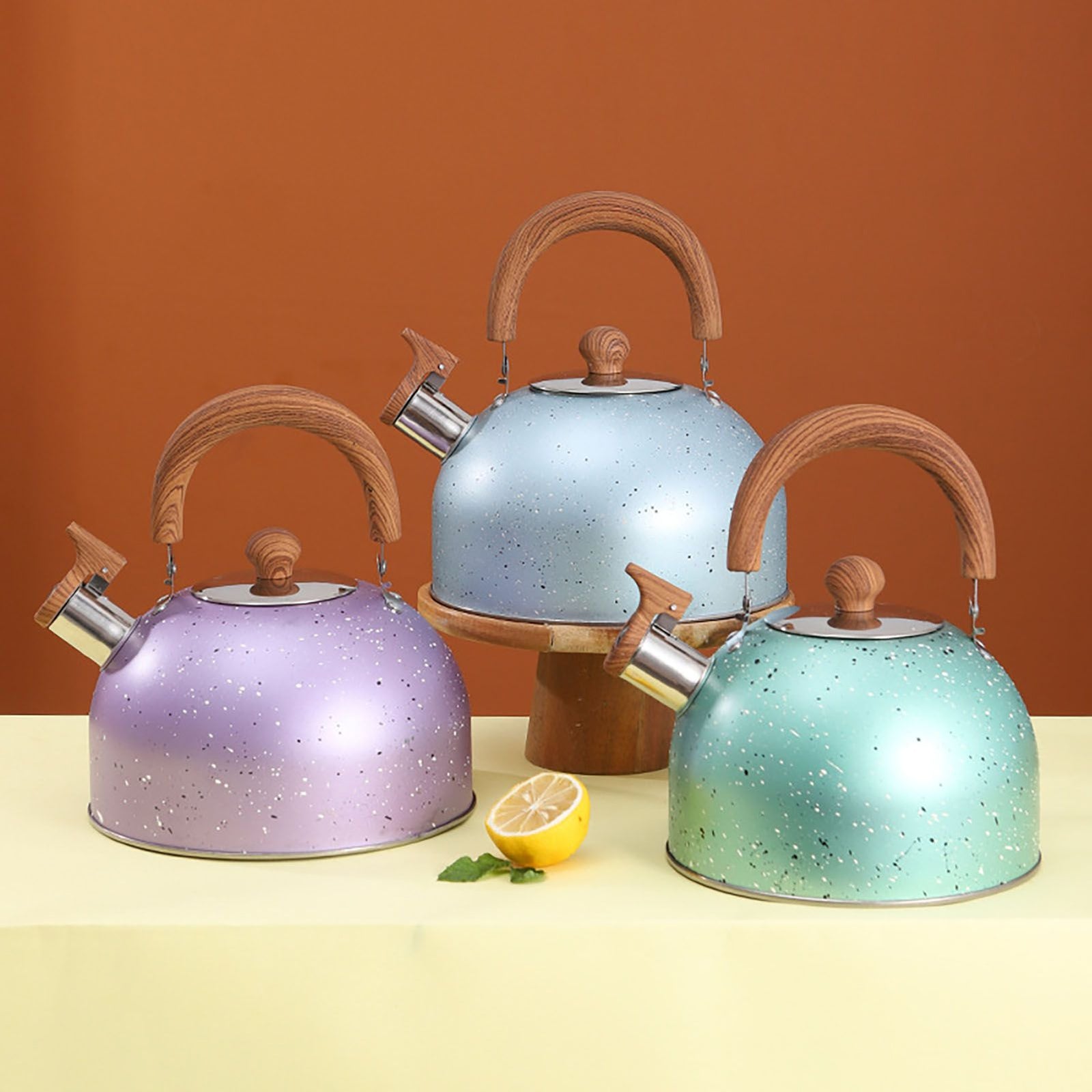 Water Kettle Stainless Steel Whistle Water Kettle Large Capacity Flat Bottomed for Gas Induction Cooker Boil Water 2L Hammer