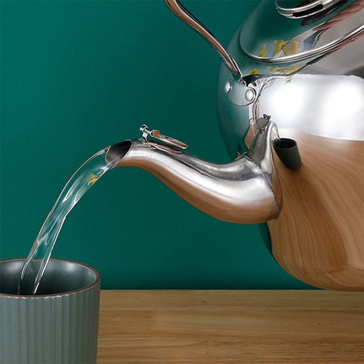 Whistling Kettle Stainless Steel Boiling Audible Alarm Large Opening Stovetop Teapot with Tea Filter 2L