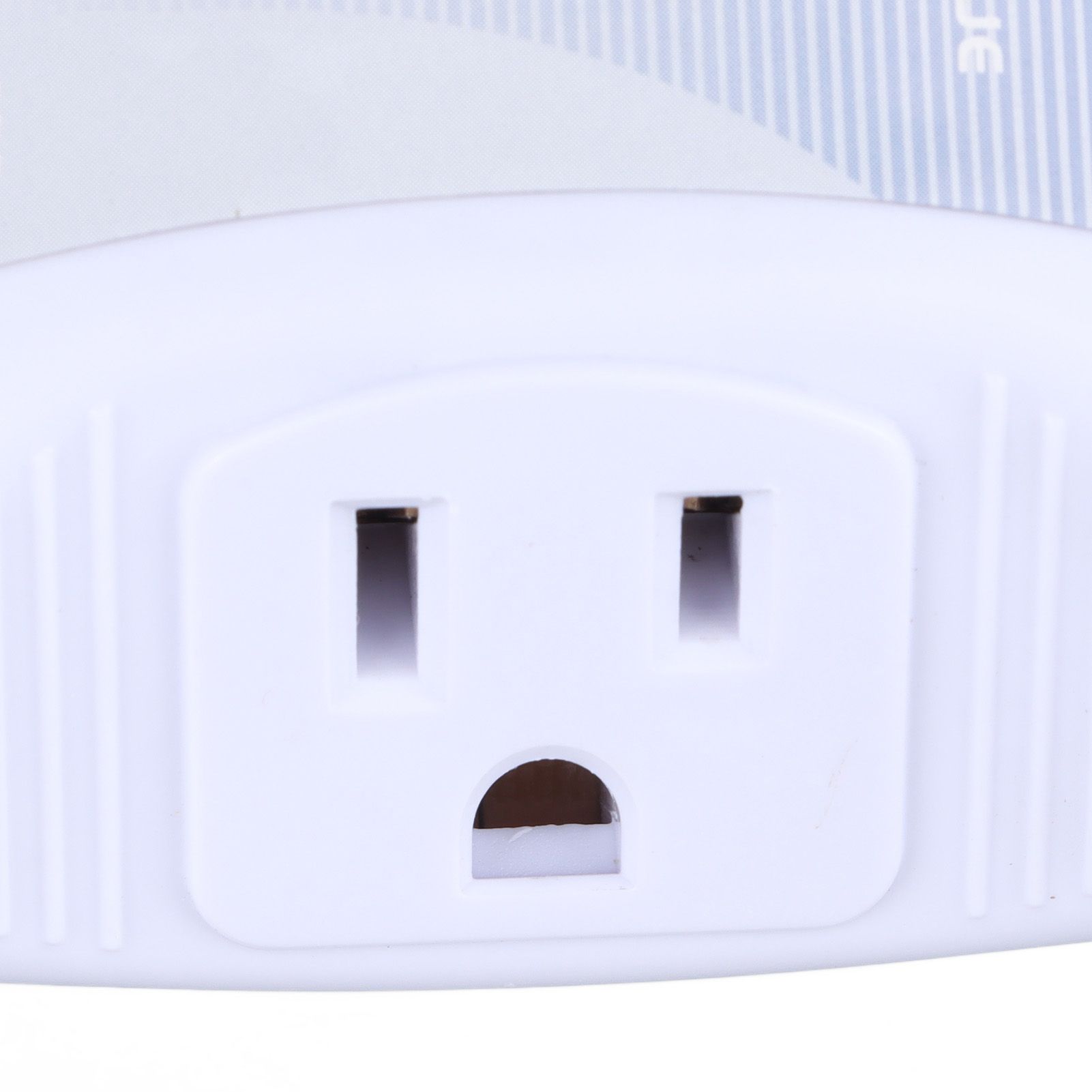 Voltage Protector Plastic 10A C Surge Protector Plug In for Home Appliances