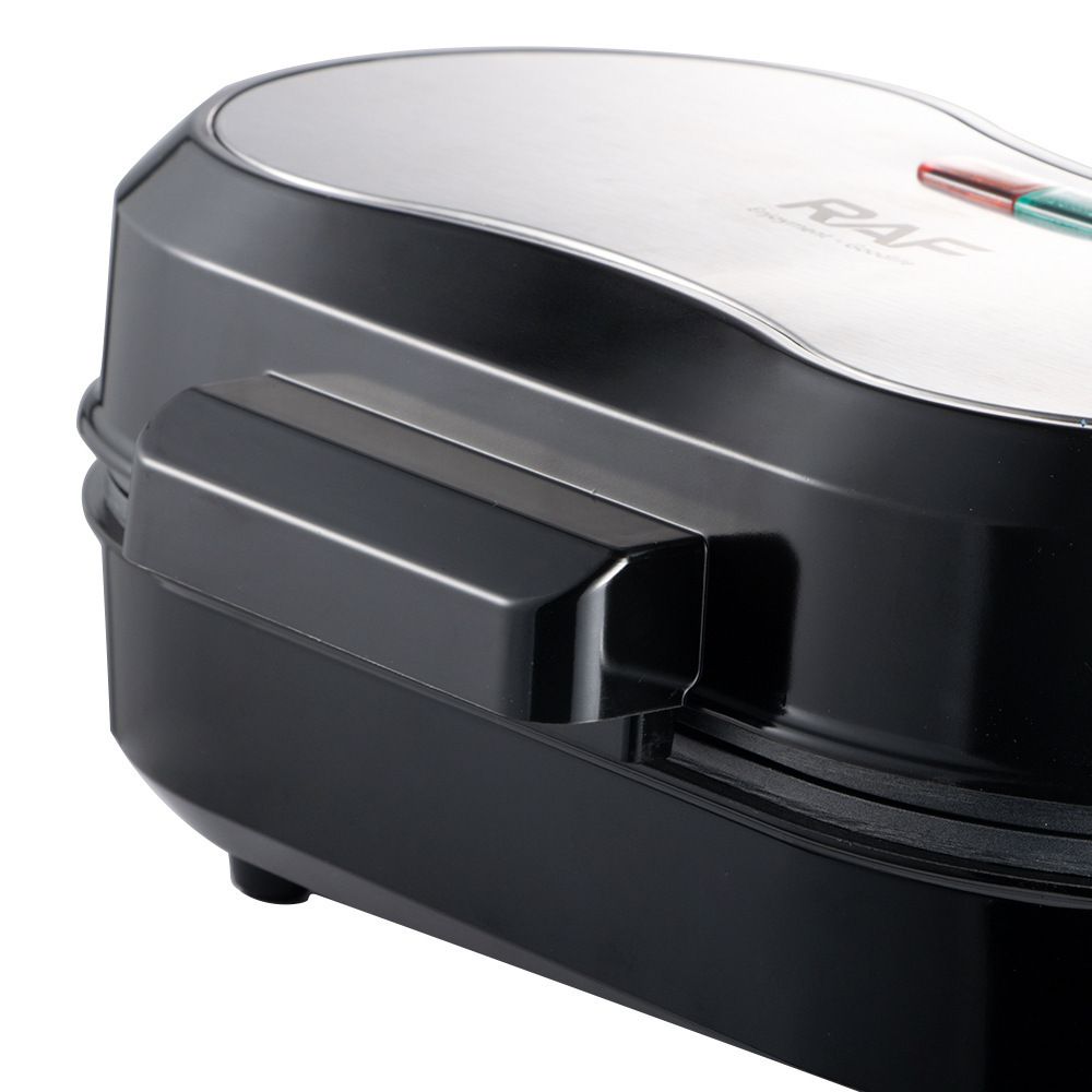 Electric Omelette Maker with Dual Non-Stick Cooking Plates, 850W Double-Sided Heating for Quick Breakfast Eggs, Patties, and Mini Pancakes in Home Kitchens (Black)