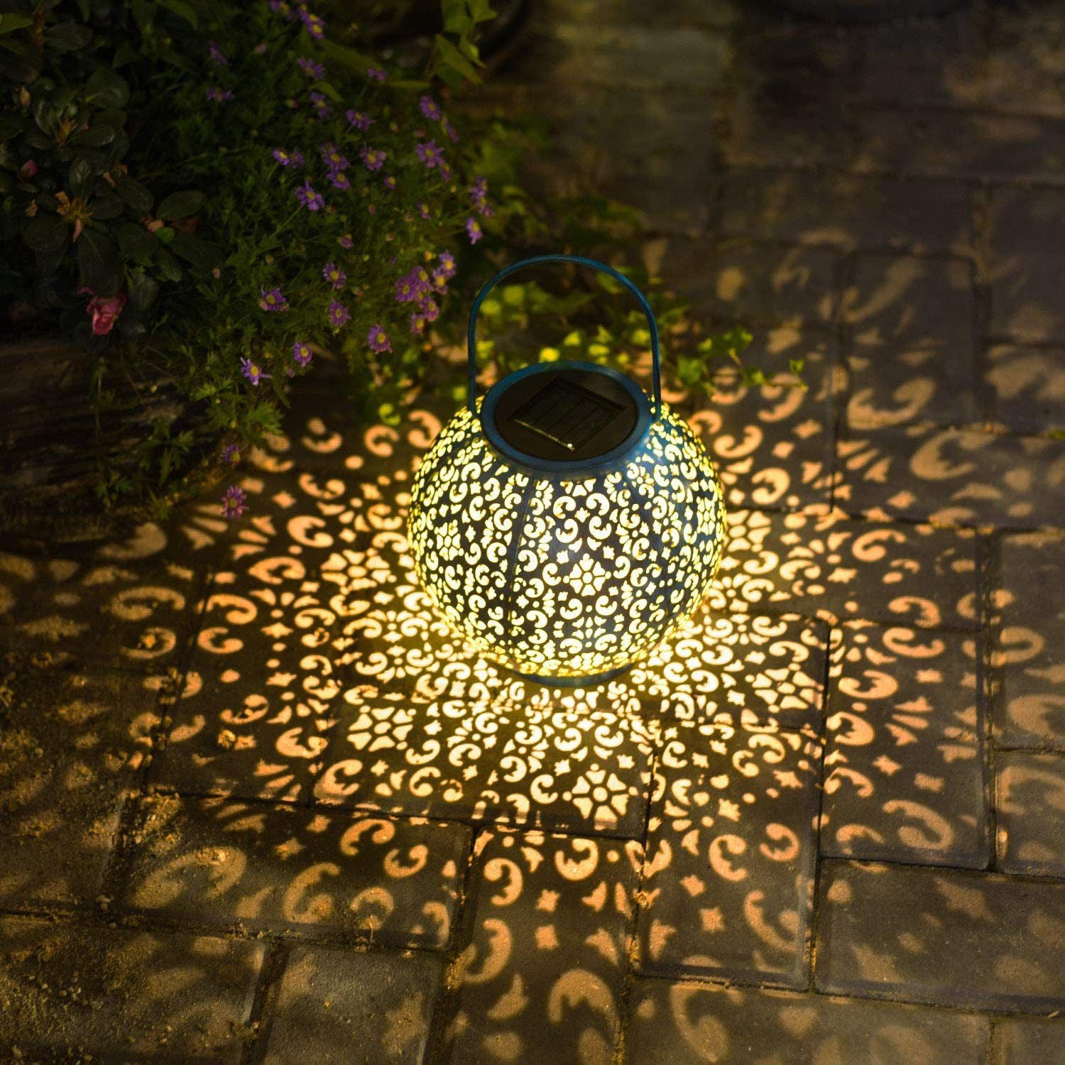 Solar Large Lanterns Outdoor Waterproof Hanging Garden Lights Metal Decorative Lantern for Table, Patio, Courtyard