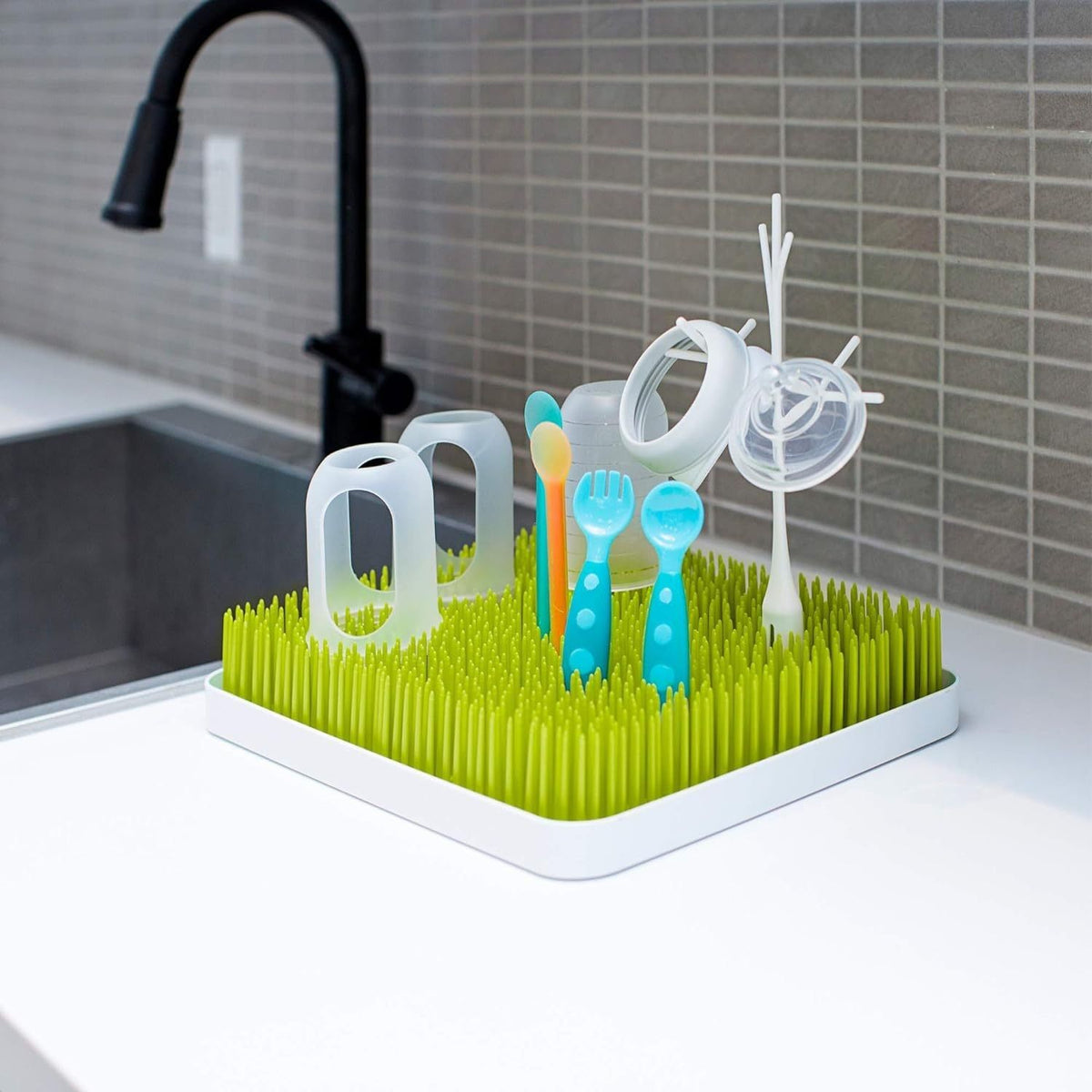 Lawn Countertop Baby Bottle Drying Rack - Green - Bottle Rack and Organizer - Baby Feeding Essentials