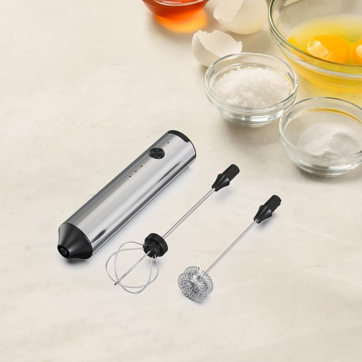Electric Milk Frother Egg Beater 2-in-1 Type-C Charging 304 Stainless Steel 3-Speed Adjustable Dual Replaceable Heads 1500mAh Coffee Foaming Baking Artifact.*(Double-layer electric milk bubbler+egg beater+storage bracket +TypeC charging cable)