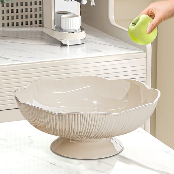Light Luxury Floral Drainage Fruit Bowl, Petal-Shaped Pedestal Serving Tray, Large Capacity Snack & Home Décor(Light and luxurious white)