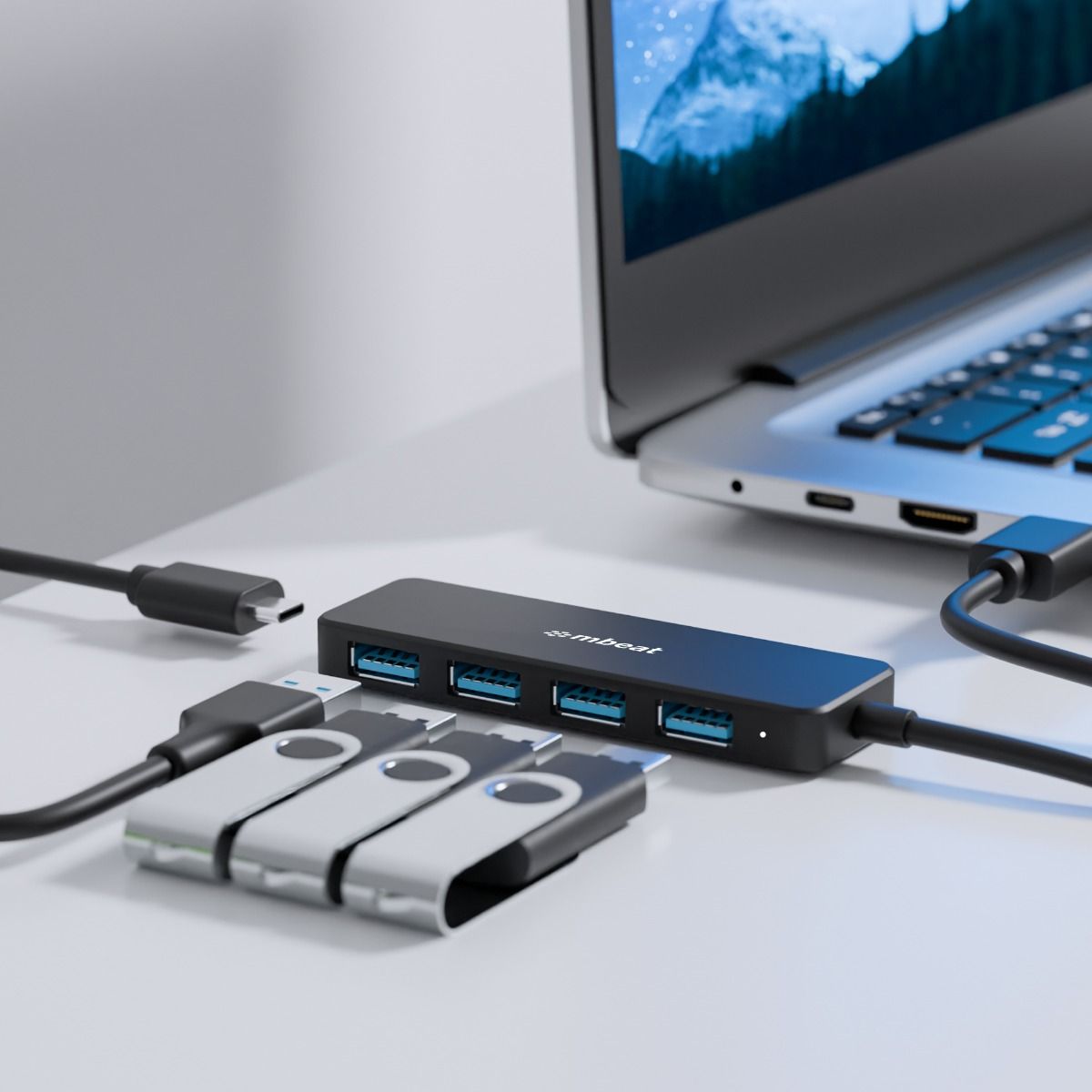 4-Port USB 3.0 Hub with USB-C DC Port