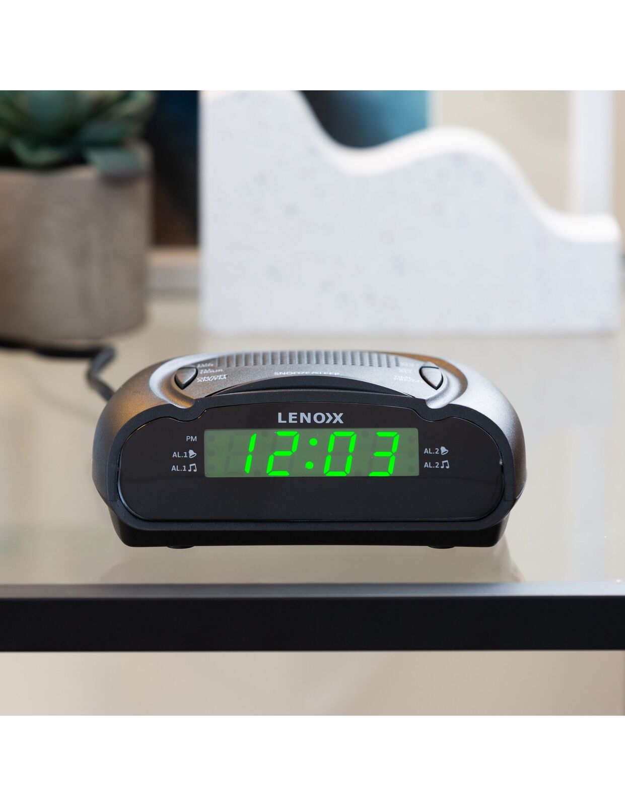 AM/FM Alarm Clock & Radio w/ Green LED Time Numbering