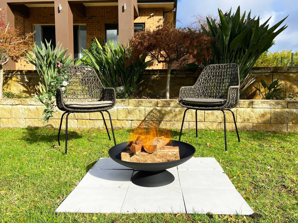 Lassen Black Cast Iron Fire Pit, 78cm Outdoor Firepit Bowl for Patios & Decks