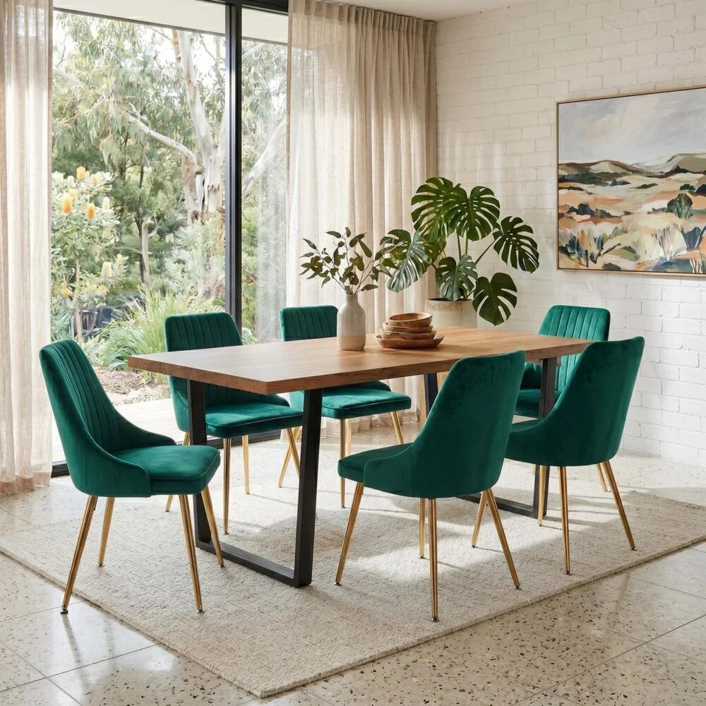 Gourmet Glamour: The Natural&Velvet Dining Set