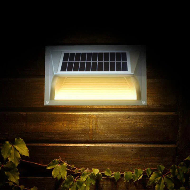Solar Step Light – Warm White with Silver Case