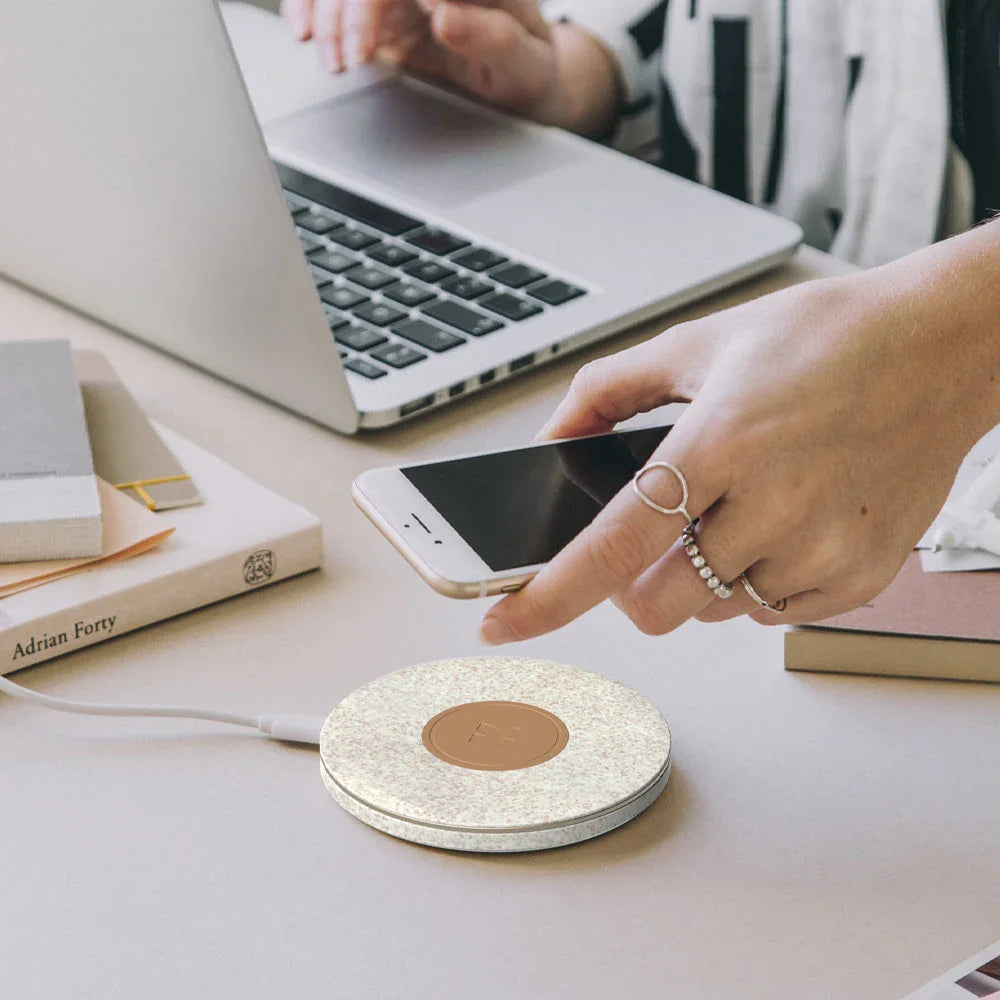 Wicharge 2 Wireless Qi Charger 15W - Wheat