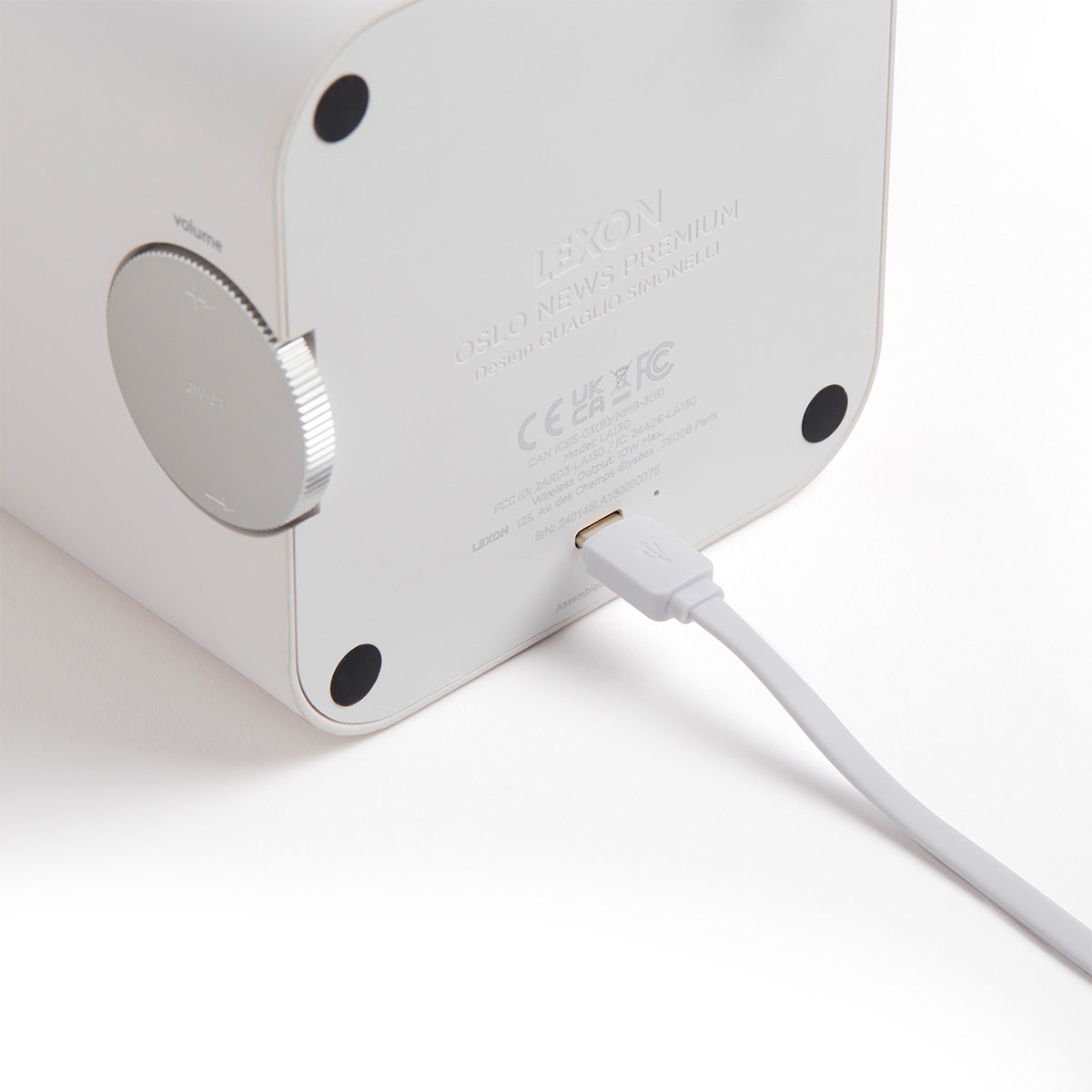 Oslo Dab & Fm Alarm Clock Radio / Bluetooth Speaker / Wireless Charger - White