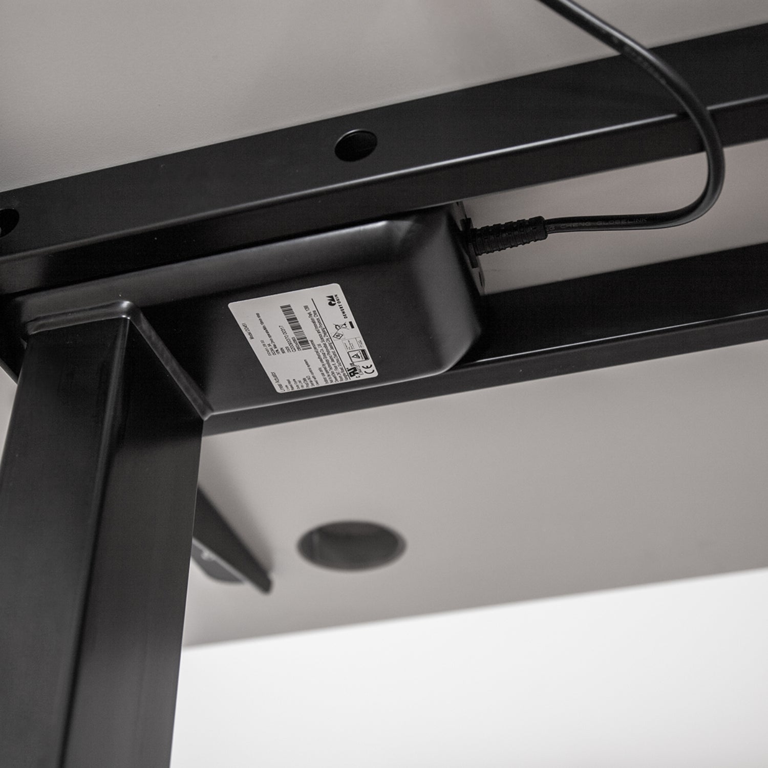 ErgoDesk AUTO Series Automatic Standing Desk 150cm in White & Black