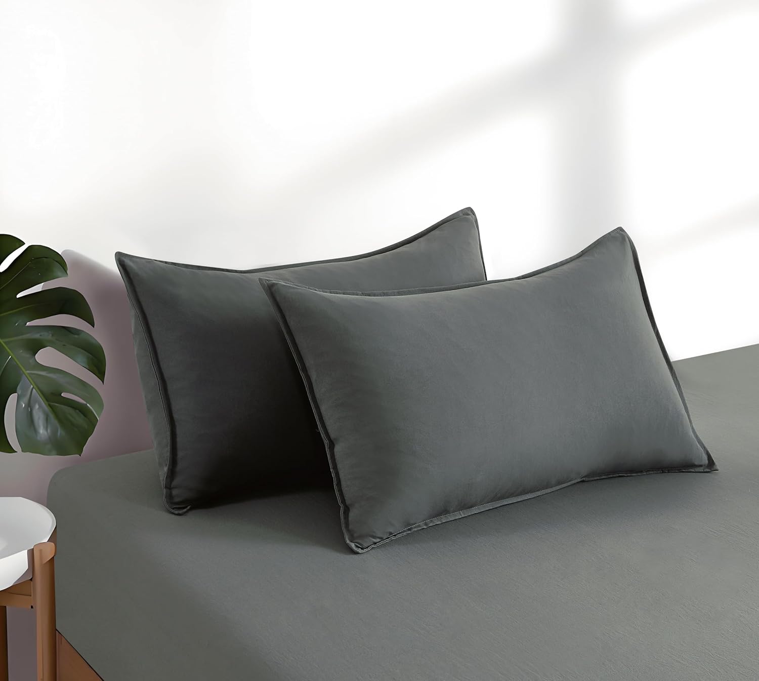 100% Vintage Washed Microfibre Fitted Sheet Set – Ultra Soft & Lightweight All-Season Fitted Sheet with 2 Pillowcases (Grey, King Size)
