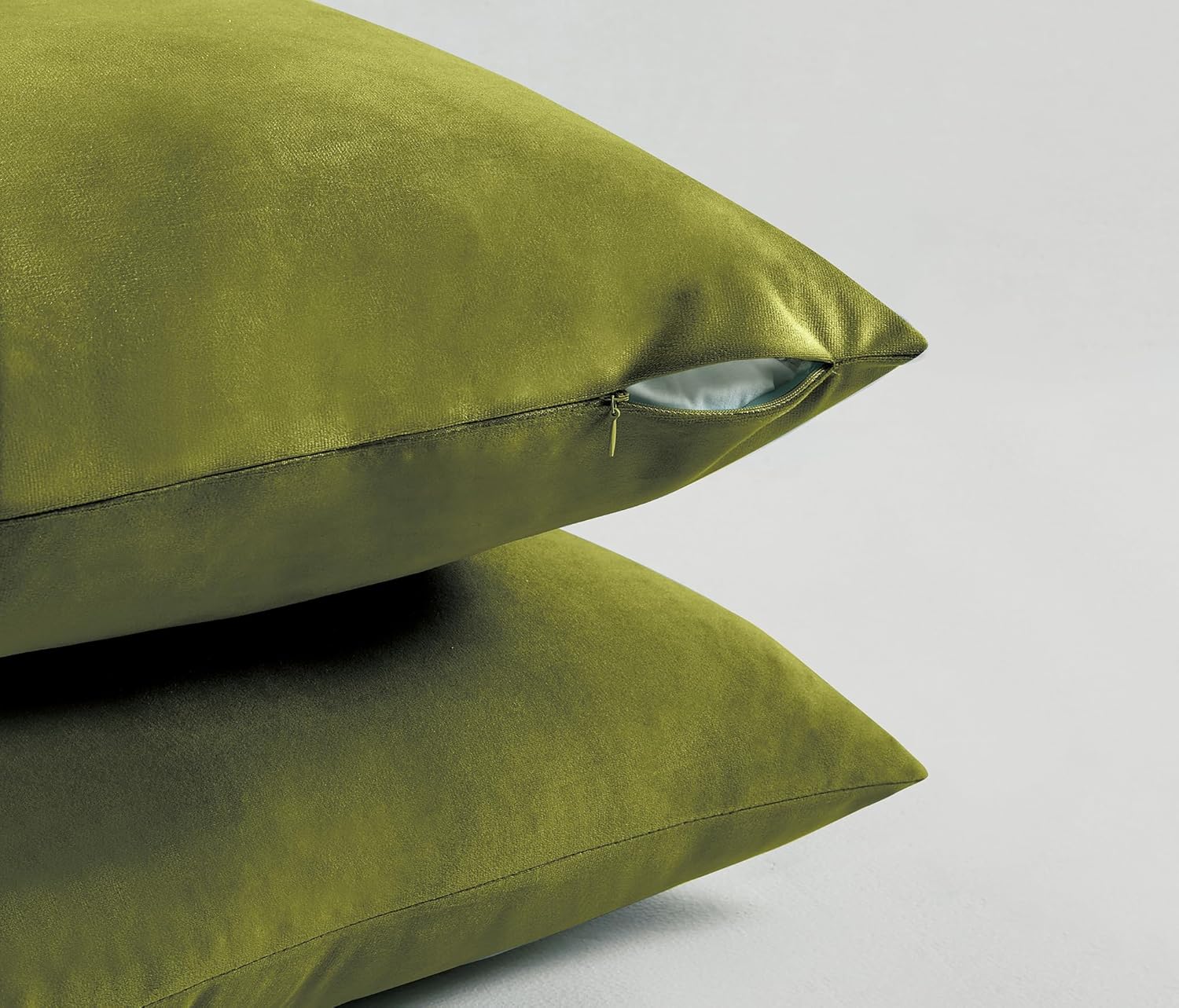 Twin-Pack Velvet Cushion Covers - Soft Microfibre Cushion Covers with Hidden Zipper (Green, 65cm*65cm)