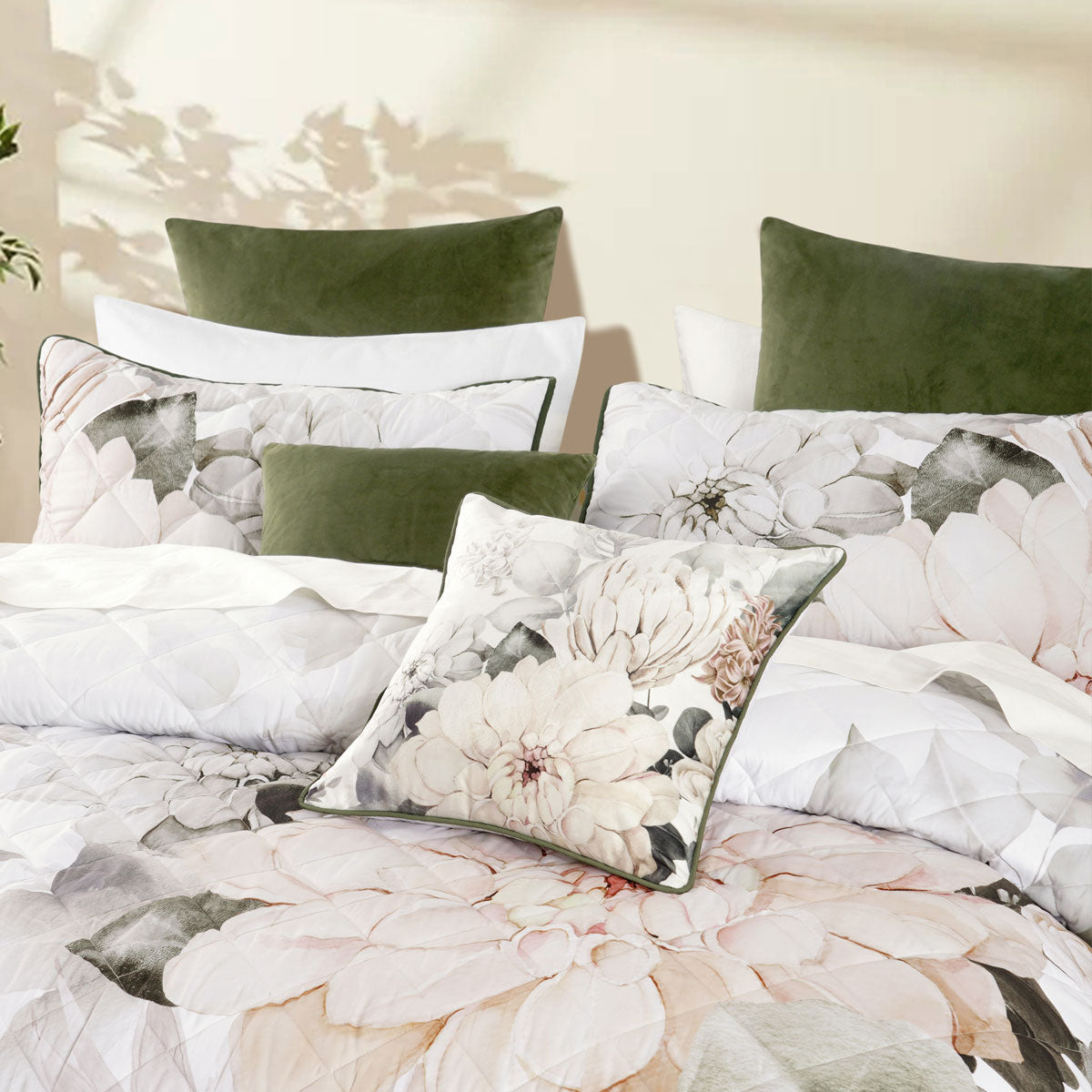Bianca Giselle White Polyester Printed Floral Coverlet Set Single/Double